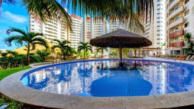 Wyndham Olimpia Royal Hotels Exterior foto The pool at the resort