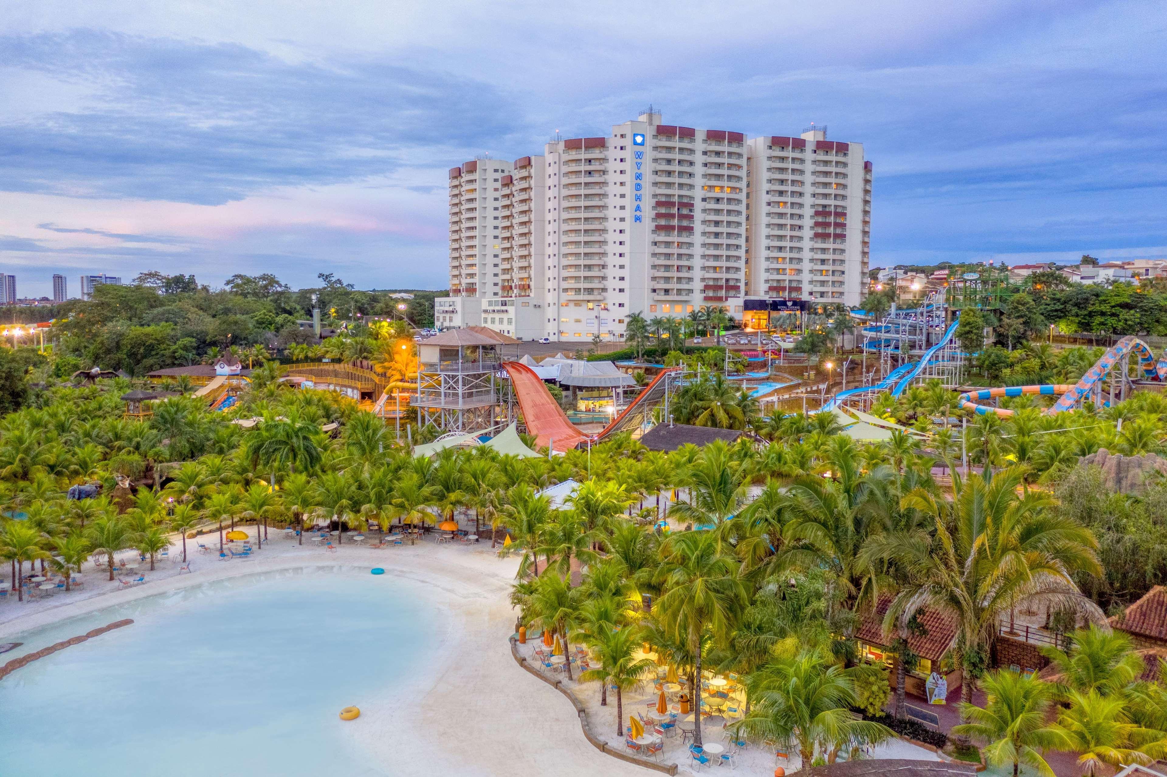 Wyndham Olimpia Royal Hotels Exterior foto Aerial view of the resort